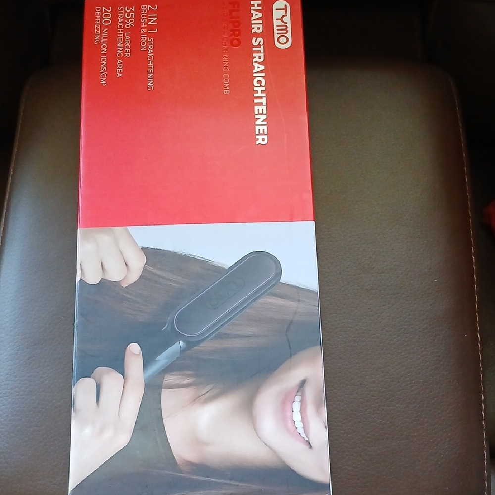 Tymo Hair Straightener - Black.   C